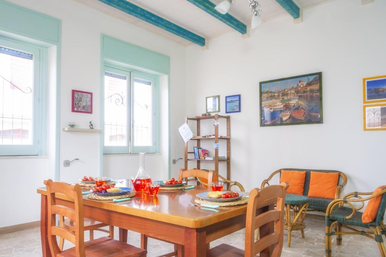 הוילה מרינה די מנקוורסה Casa Mamma Rita - Family House מראה חיצוני תמונה