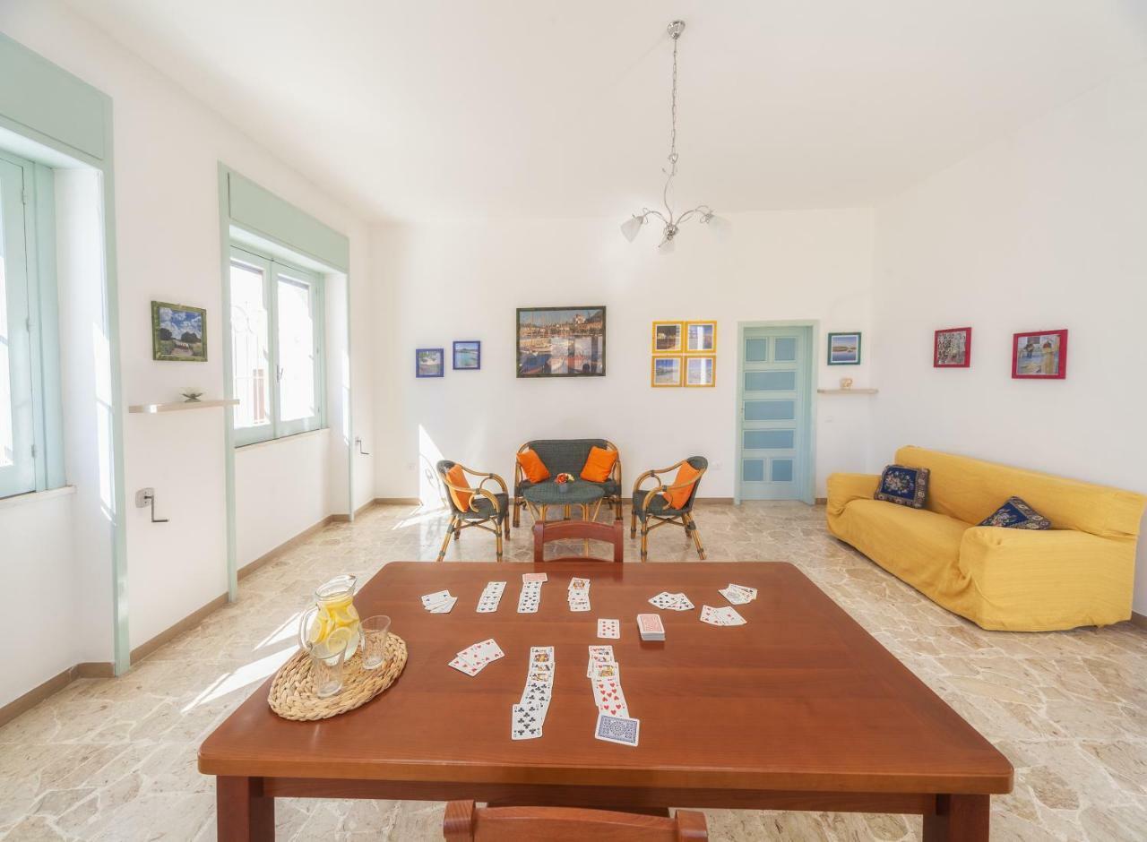 הוילה מרינה די מנקוורסה Casa Mamma Rita - Family House מראה חיצוני תמונה