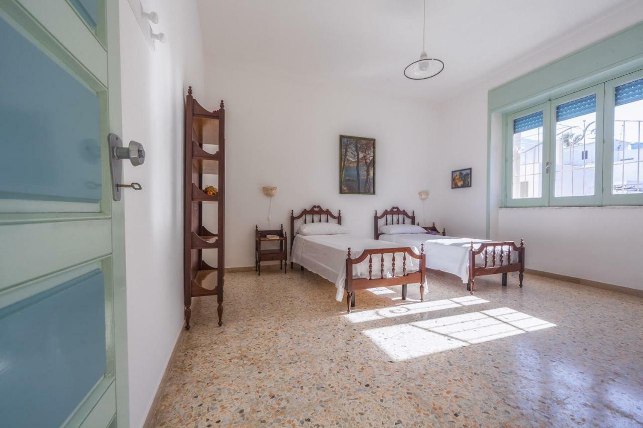 הוילה מרינה די מנקוורסה Casa Mamma Rita - Family House מראה חיצוני תמונה